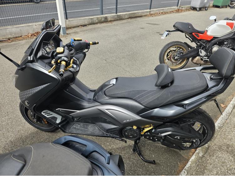 YAMAHA XP T-MAX 530 IRON MAX