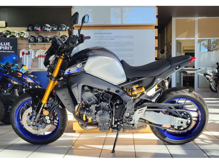 YAMAHA MT-09 SP