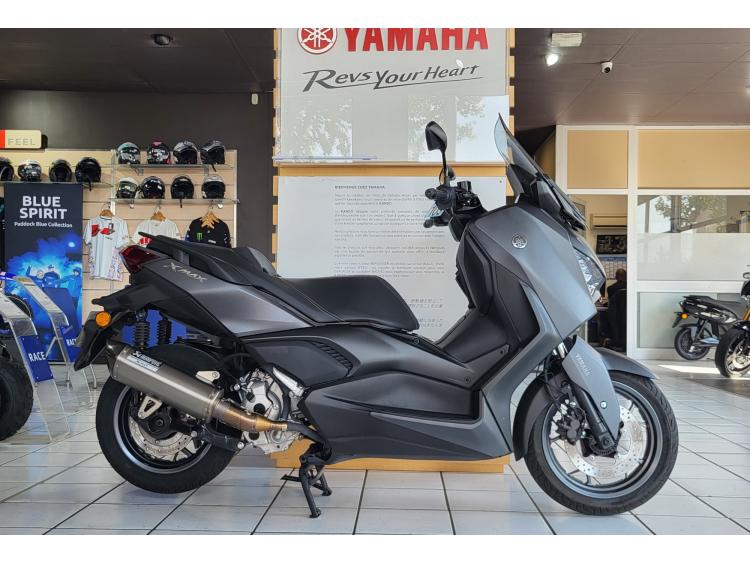 YAMAHA XMAX 300
