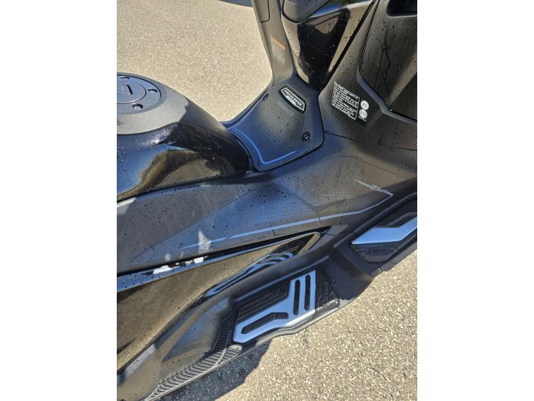 YAMAHA XP T-MAX 560 TECH MAX