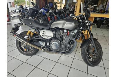 YAMAHA XJR 1300 RACER